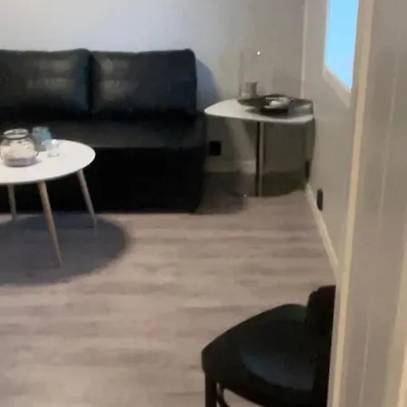 Apartment I Under Etasje *