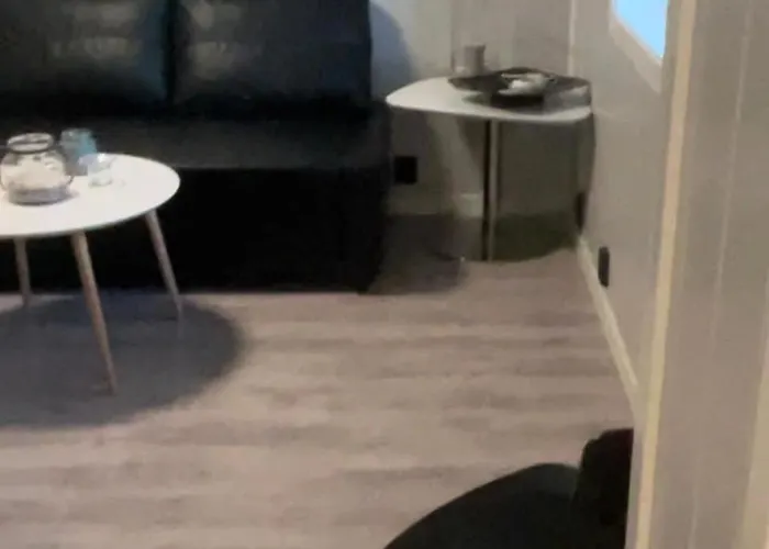 Appartement I Under Etasje *